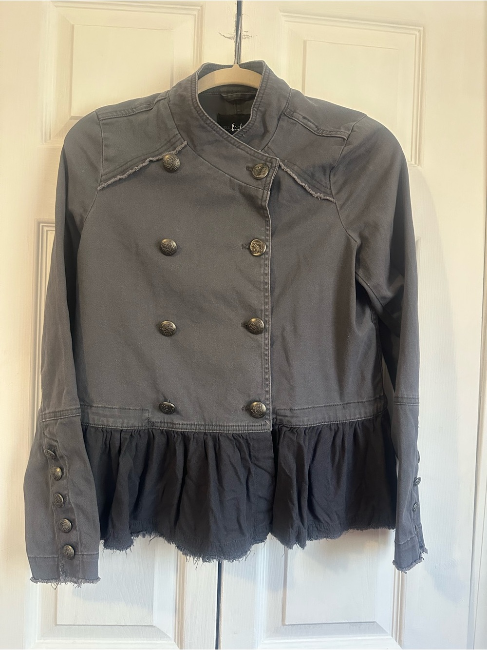 BKE boutique gray military double breasted ruffle hem jacket women’s size small